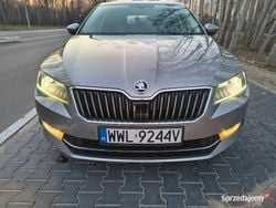 Niebieski Używany 2019 Skoda Superb Sedan/Limuzyna | 77 900 zł (Uczciwa cena)