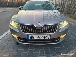 Niebieski Używany 2019 Skoda Superb Sedan/Limuzyna | 79 900 zł (Uczciwa cena)