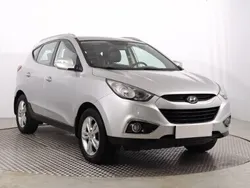 Srebrny Używany 2012 Hyundai ix35 SUV | 33 999 zł (Uczciwa cena)