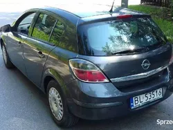Grafitowy Używany 2012 Opel Astra Hatchback | 22 900 zł (Uczciwa cena)