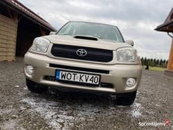 Złoty Używany 2005 Toyota RAV4 SUV | 14 500 zł (Dobra cena)
