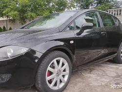 Czarny Używany 2005 Seat Leon Hatchback | 9900 zł (Uczciwa cena)