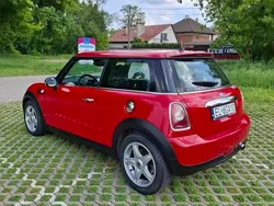 Czerwony Używany 2010 Mini ONE Hatchback | 13 900 zł (Uczciwa cena)