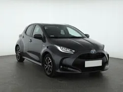 Szary Używany 2021 Toyota Yaris Hatchback | 69 999 zł (Uczciwa cena)