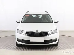 Biały Używany 2019 Skoda Octavia Kombi | 56 999 zł (Dobra cena)