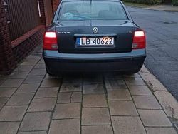 Grafitowy Używany 2000 VW Passat Sedan/Limuzyna | 3500 zł (Uczciwa cena)