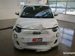 Biały Używany 2022 Fiat 500e Hatchback | 28 500 zł