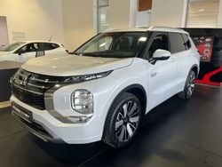 Biały Nowe 2025 Mitsubishi Outlander P-HEV SUV | 270 890 zł