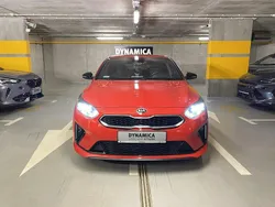Czerwony Używany 2019 Kia ProCeed 2 Hatchback | 82 500 zł (Uczciwa cena)