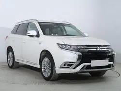 Biały Używany 2020 Mitsubishi Outlander SUV | 105 999 zł (Drogi)