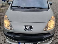 Używany 2006 Peugeot 1007 Hatchback | 7500 zł