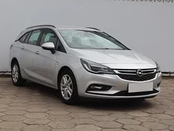 Srebrny Używany 2017 Opel Astra Kombi | 36 499 zł (Uczciwa cena)