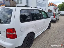 Biały Używany 2005 VW Touran Minivan | 9300 zł
