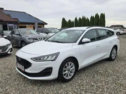 Biały Używany 2022 Ford Focus Kombi | 62 900 zł (Dość drogi)