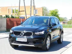 Czarny Używany 2019 Volvo XC40 SUV | 71 980 zł (Uczciwa cena)