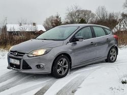 Szary Używany 2013 Ford Focus Titanium Hatchback | 14 900 zł