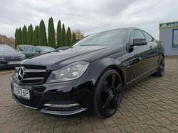 Czarny (metalik) Używany 2011 Mercedes C250 Coupe | 54 500 zł