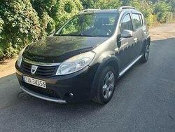 Szary Używany 2009 Dacia Sandero Stepway Hatchback | 14 000 zł (Uczciwa cena)