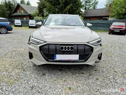 Szary Używany 2021 Audi Q8 e-tron SUV | 109 000 zł