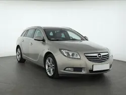 Złoty Używany 2010 Opel Insignia Kombi | 11 999 zł (Dobra cena)