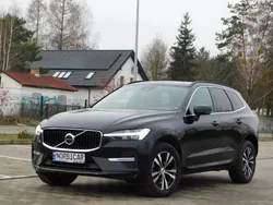 Czarny Używany 2022 Volvo XC60 SUV | 119 980 zł (Uczciwa cena)