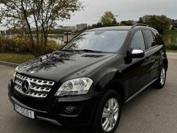 Używany 2009 Mercedes ML350 SUV | 51 000 zł