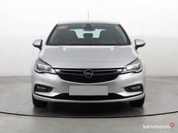 Srebrny Używany 2018 Opel Astra Hatchback | 29 999 zł (Dobra cena)