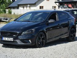 Czarny Używany 2014 Volvo V40 R-Design Sedan/Limuzyna | 32 900 zł (Uczciwa cena)