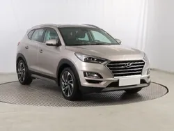 Beżowy Używany 2018 Hyundai Tucson SUV | 85 999 zł (Uczciwa cena)