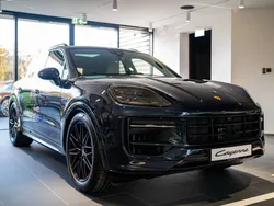 Algarve blue metallic Nowe 2024 Porsche Cayenne S E-Hybrid SUV | 688 000 zł