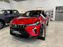 Czerwony Używany 2024 Mitsubishi ASX SUV | 113 990 zł