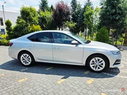 Srebrny Używany 2021 Skoda Octavia Ambition Sedan/Limuzyna | 81 800 zł (Uczciwa cena)