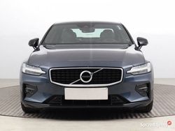 Niebieski Używany 2019 Volvo S60 Sedan/Limuzyna | 114 999 zł (Dość drogi)