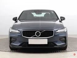 Niebieski Używany 2019 Volvo S60 Sedan/Limuzyna | 125 999 zł