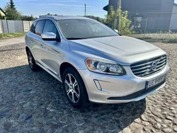 Srebrny Używany 2015 Volvo XC60 SUV | 83 700 zł