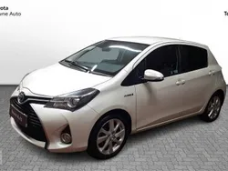 Biały Używany 2016 Toyota Yaris Hybrid Premium Hatchback | 57 900 zł (Drogi)