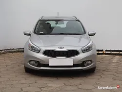 Srebrny Używany 2013 Kia Ceed Kombi | 34 499 zł (Dość drogi)
