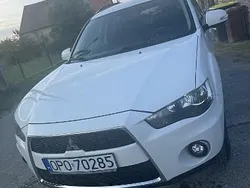 Biały Używany 2011 Mitsubishi Outlander Intense SUV | 27 900 zł (Super Cena)