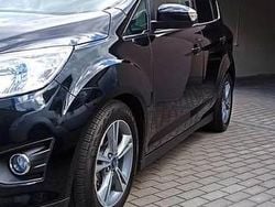 Czarny Używany 2013 Ford C-MAX Minivan | 26 000 zł (Uczciwa cena)