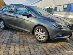 Szary Używany 2017 Opel Astra Kombi | 35 900 zł (Uczciwa cena)