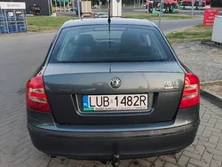 Szary Używany 2006 Skoda Octavia Hatchback | 10 500 zł (Uczciwa cena)