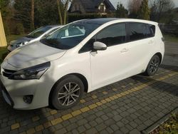 Biały Używany 2014 Toyota Verso Minivan | 34 500 zł (Uczciwa cena)