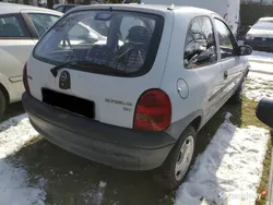 Biały Używany 1999 Opel Corsa Hatchback | 5950 zł (Dość drogi)