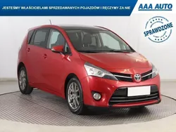 Czerwony Używany 2014 Toyota Verso Minivan | 31 999 zł (Dobra cena)