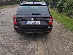 Brązowy Używany 2014 Skoda Superb Kombi | 42 500 zł (Uczciwa cena)