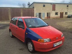 Czerwony Używany 1998 Fiat Punto Hatchback | 2000 zł