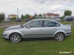 Używany 2004 VW Passat Sedan/Limuzyna | 11 999 zł