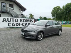 Grafitowy (metalik) Używany 2018 Fiat Tipo Hatchback | 37 500 zł (Uczciwa cena)