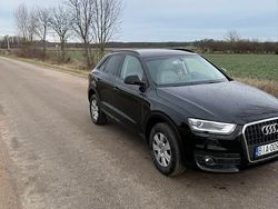 Czarny Używany 2011 Audi Q3 SUV | 46 000 zł (Dość drogi)