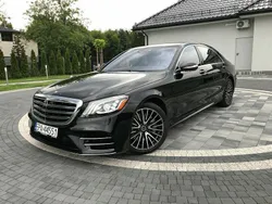 Czarny Używany 2018 Mercedes 560 Sedan/Limuzyna | 259 000 zł